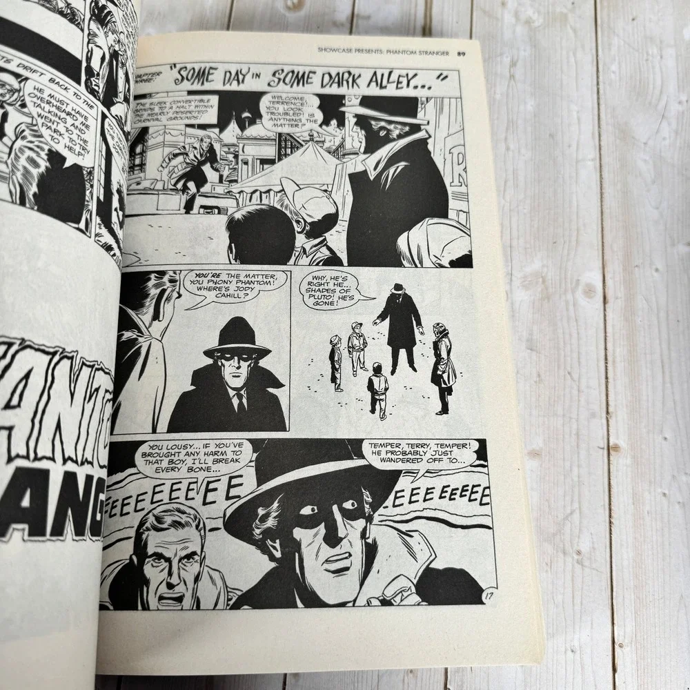 Showcase Presents The Phantom‎ Stranger Vol 1 DC Comics TPB 2006
